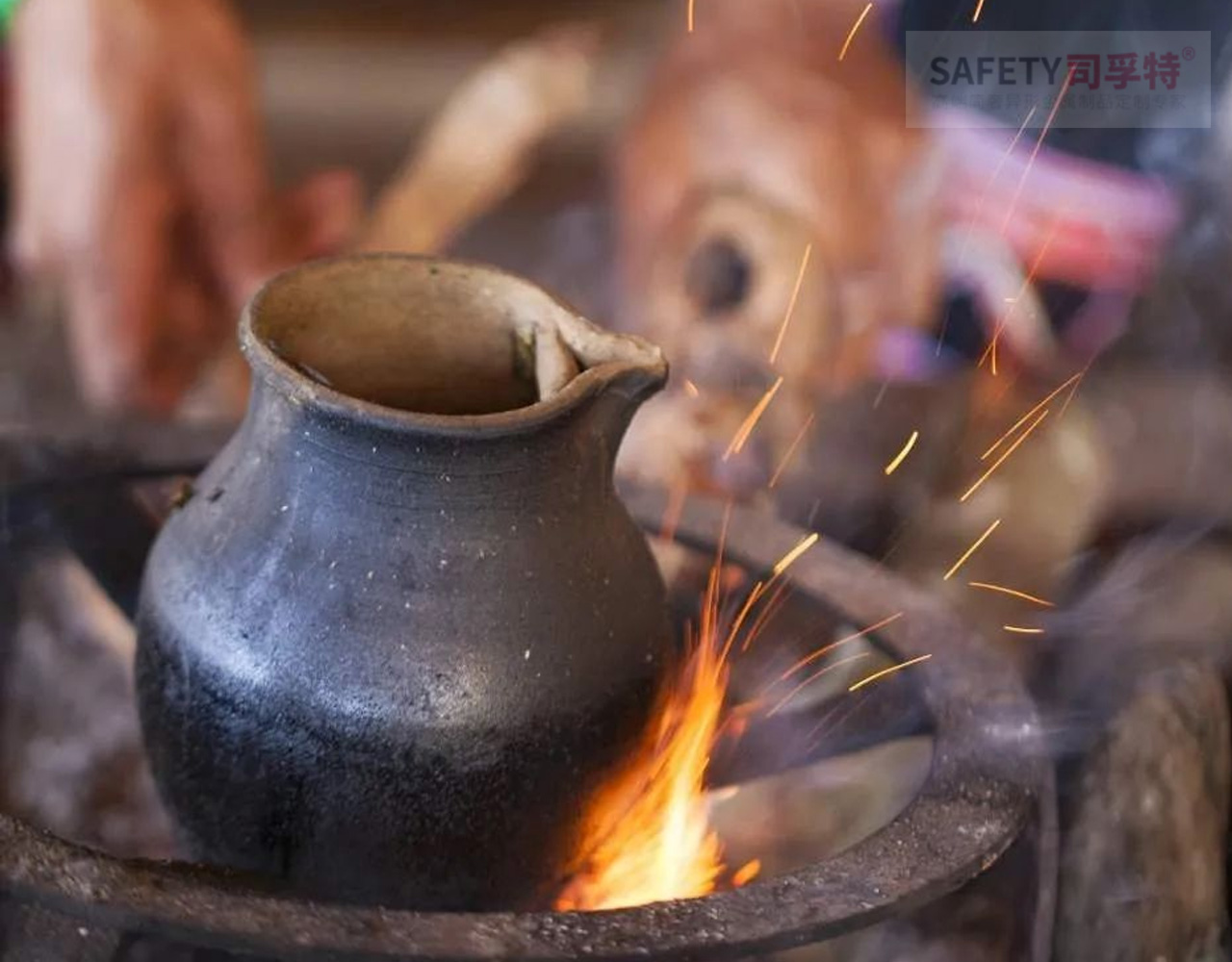 火塘烤茶（圍爐煮茶）文化：人間煙火，歲月靜好 (圖3)
