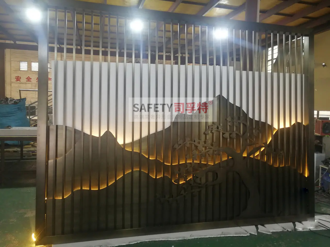 金屬山水屏風(fēng)隔斷：新中式古典風(fēng)，精致優(yōu)雅，輕奢舒適(圖3)