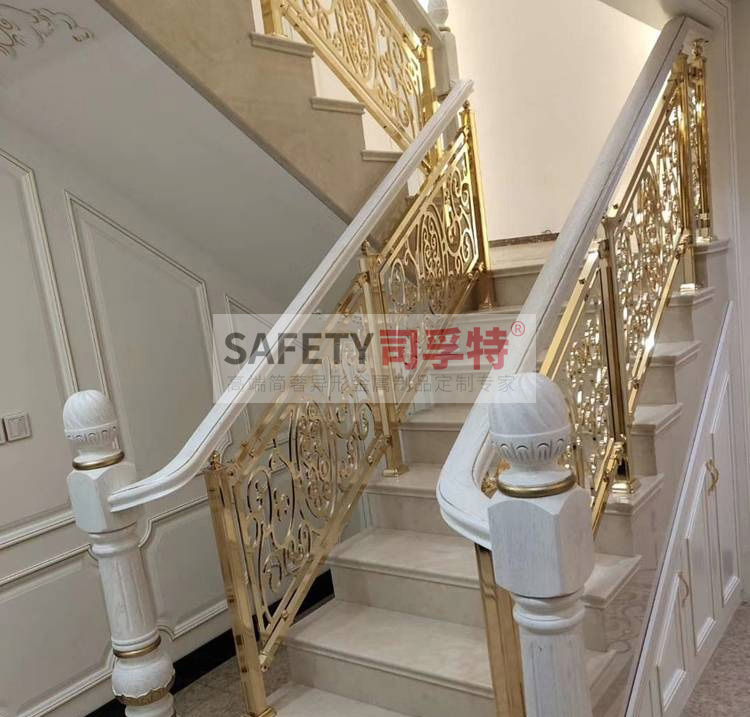 輕奢簡約銅藝雕刻樓梯扶手，增添生活質(zhì)感的藝術品[司孚特銅藝欄桿](圖4)