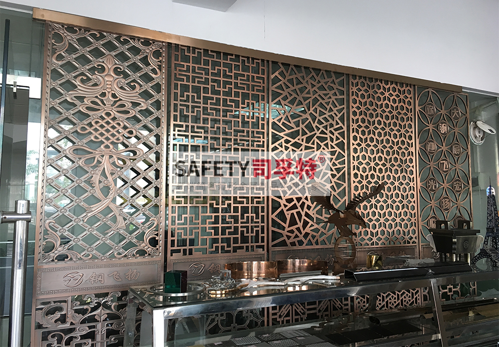 不銹鋼屏風(fēng)隔斷有哪些特點[司孚特金屬屏風(fēng)，不銹鋼屏風(fēng)](圖3)